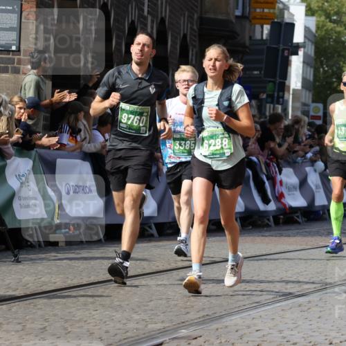 13.09.2026 - 21. swb-Marathon Bremen Strokosch-Dieckow http://msf.ph/oto/10343080 13.09.2026 13:27:16 Ziel 531, 946, 1493, 1494, 2089, 3076, 3302, 3510, 3527, 3893, 4327, 4397, 4441, 4563, 4919, 5054, 5689, 5937, 5943, 6314, 6455, 6580, 7027, 7072, 7246, 7317, 8303, 9150, 9511, 9551, 9854, 9878, 13097, 242, 593, 940, 1373, 1574, 2345, 3385, 3496, 5220, 5290, 5358, 5616, 6071, 6288, 6306, 7110, 9760, 13147 meine-sportfotos.de