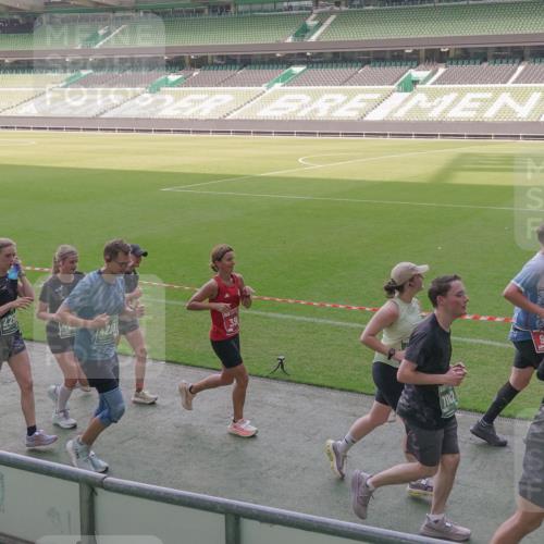 13.09.2026 - 21. swb-Marathon Bremen Michael Burmester http://msf.ph/oto/10343109 13.09.2026 13:27:12 Laufen im Stadion 186, 202, 357, 364, 390, 530, 597, 645, 726, 833, 888, 925, 1077, 1283, 1412, 1473, 1487, 1496, 1530, 1608, 1618, 1700, 1744, 1769, 1828, 1958, 1961, 1984, 2236, 2273, 2309, 2382, 2384, 2388, 2404, 2428, 2502, 2507, 2508, 2542, 2558, 2576, 2582, 2592, 2656, 2675, 2725, 2748, 2817, 2875, 2876, 2923, 2965, 2970, 3045, 3047, 3050, 3062, 3073, 3084, 3097, 3172, 3184, 3219, 3359, 3433, 3540, 3592, 3629, 3756, 3851, 3885, 3907, 3978, 4457, 4660 meine-sportfotos.de