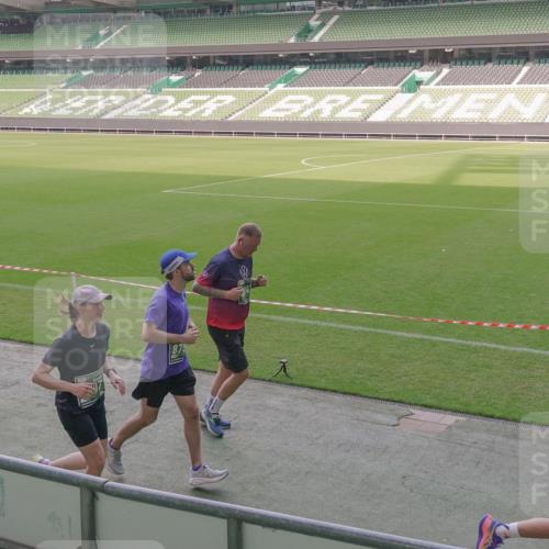 13.09.2026 - 21. swb-Marathon Bremen Michael Burmester http://msf.ph/oto/10343219 13.09.2026 13:27:28 Laufen im Stadion 111, 186, 202, 357, 364, 390, 478, 597, 726, 829, 833, 888, 925, 1077, 1220, 1412, 1473, 1496, 1608, 1618, 1700, 1769, 1958, 1961, 1984, 2236, 2273, 2309, 2388, 2404, 2428, 2502, 2507, 2508, 2542, 2558, 2576, 2582, 2592, 2656, 2675, 2725, 2748, 2817, 2875, 2876, 2923, 2965, 2970, 3045, 3047, 3050, 3073, 3084, 3184, 3219, 3359, 3433, 3540, 3592, 3629, 3756, 3851, 3885, 3907, 3978, 4457, 4660 meine-sportfotos.de