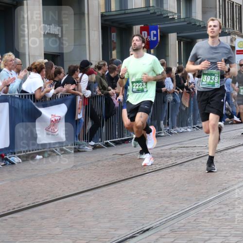 13.09.2026 - 21. swb-Marathon Bremen Strokosch-Dieckow http://msf.ph/oto/10343272 13.09.2026 13:28:44 Ziel 394, 430, 565, 687, 722, 725, 745, 936, 1014, 1274, 1688, 2023, 2070, 2223, 2378, 2851, 3419, 3665, 3938, 4590, 5036, 5225, 5267, 5531, 5691, 5865, 6099, 6817, 6937, 6955, 7134, 7149, 7361, 8984, 8985, 9562, 9661, 13174, 613, 1239, 1914, 2276, 2764, 2891, 3028, 3348, 3444, 4102, 4250, 4564, 5683, 6914, 6957, 7263, 7527, 8483, 8570, 8938, 9064, 9176, 13012 meine-sportfotos.de