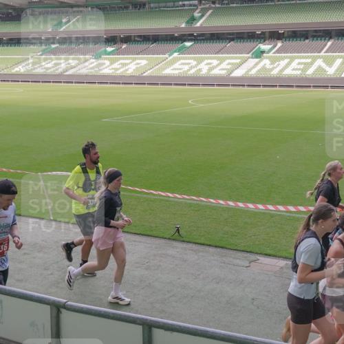 13.09.2026 - 21. swb-Marathon Bremen Michael Burmester http://msf.ph/oto/10343274 13.09.2026 13:27:35 Laufen im Stadion 111, 186, 202, 357, 364, 390, 478, 597, 726, 829, 833, 888, 925, 1077, 1220, 1412, 1473, 1496, 1608, 1700, 1769, 1958, 1961, 1984, 2236, 2273, 2309, 2388, 2404, 2428, 2502, 2507, 2508, 2542, 2558, 2576, 2582, 2592, 2725, 2748, 2817, 2875, 2876, 2923, 2965, 3045, 3047, 3050, 3073, 3084, 3184, 3219, 3359, 3540, 3589, 3592, 3629, 3756, 3826, 3851, 3885, 3907, 3978, 4238, 4457, 4660 meine-sportfotos.de