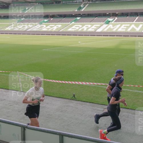 13.09.2026 - 21. swb-Marathon Bremen Michael Burmester http://msf.ph/oto/10343295 13.09.2026 13:27:38 Laufen im Stadion 111, 186, 202, 357, 364, 390, 478, 597, 726, 829, 833, 888, 925, 1077, 1220, 1412, 1473, 1496, 1608, 1700, 1769, 1958, 1961, 1984, 2236, 2273, 2309, 2388, 2404, 2428, 2502, 2507, 2542, 2574, 2576, 2582, 2592, 2725, 2748, 2817, 2875, 2876, 2923, 2965, 3045, 3047, 3050, 3073, 3084, 3184, 3219, 3359, 3540, 3589, 3592, 3629, 3756, 3826, 3851, 3885, 3907, 3978, 4108, 4238, 4457, 4660 meine-sportfotos.de