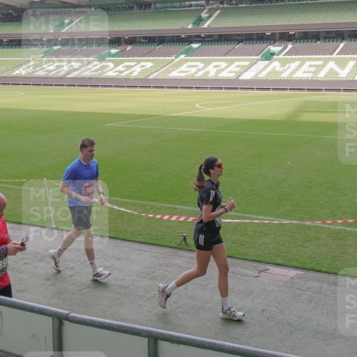 13.09.2026 - 21. swb-Marathon Bremen Michael Burmester http://msf.ph/oto/10343322 13.09.2026 13:27:42 Laufen im Stadion 111, 186, 357, 364, 390, 478, 597, 726, 829, 833, 888, 925, 1077, 1220, 1298, 1412, 1473, 1496, 1608, 1700, 1769, 1958, 1961, 1984, 2236, 2273, 2309, 2388, 2404, 2428, 2502, 2507, 2542, 2574, 2576, 2582, 2592, 2725, 2748, 2817, 2875, 2876, 2923, 2965, 3045, 3050, 3061, 3073, 3084, 3184, 3219, 3540, 3589, 3592, 3629, 3694, 3756, 3826, 3885, 3907, 3978, 4108, 4238, 4457, 4660 meine-sportfotos.de