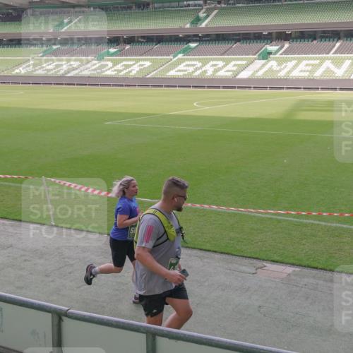 13.09.2026 - 21. swb-Marathon Bremen Michael Burmester http://msf.ph/oto/10343342 13.09.2026 13:27:45 Laufen im Stadion 111, 186, 357, 364, 390, 478, 597, 726, 829, 833, 888, 925, 1077, 1220, 1298, 1325, 1412, 1496, 1608, 1700, 1741, 1769, 1958, 1961, 1984, 2236, 2273, 2309, 2388, 2404, 2428, 2472, 2502, 2507, 2542, 2574, 2576, 2582, 2725, 2743, 2748, 2817, 2875, 2876, 2923, 2965, 3045, 3050, 3061, 3073, 3084, 3184, 3219, 3540, 3589, 3592, 3629, 3694, 3756, 3826, 3853, 3885, 3907, 3978, 4108, 4238, 4457, 4660 meine-sportfotos.de