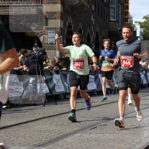 13.09.2026 - 21. swb-Marathon Bremen Strokosch-Dieckow http://msf.ph/oto/10343360 13.09.2026 13:27:22 Ziel 531, 946, 1493, 1494, 2089, 2454, 3076, 3302, 3510, 3527, 4121, 4327, 4397, 4563, 5689, 5943, 6455, 6776, 7027, 7072, 7246, 7317, 7849, 8303, 9150, 9511, 9854, 9878, 323, 593, 857, 940, 1006, 1373, 1574, 2345, 2668, 3460, 3521, 4421, 5081, 5220, 5290, 5358, 5557, 5616, 6306, 7110 meine-sportfotos.de
