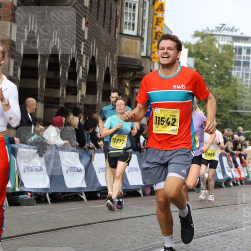 13.09.2026 - 21. swb-Marathon Bremen Strokosch-Dieckow http://msf.ph/oto/10343376 13.09.2026 10:51:55 Ziel 10162, 10281, 10334, 10348, 10467, 10544, 10763, 10862, 11145, 11273, 11542, 11787, 12329, 12424, 13631, 10218, 10588, 11277, 11285, 11376, 11487, 11555, 11869, 11877 meine-sportfotos.de
