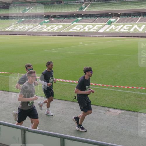 13.09.2026 - 21. swb-Marathon Bremen Michael Burmester http://msf.ph/oto/10343384 13.09.2026 13:27:53 Laufen im Stadion 111, 186, 220, 357, 364, 390, 478, 597, 726, 829, 833, 888, 925, 1077, 1079, 1220, 1298, 1325, 1412, 1496, 1608, 1700, 1741, 1769, 1958, 1961, 1984, 2236, 2273, 2309, 2365, 2388, 2404, 2428, 2472, 2502, 2507, 2542, 2574, 2576, 2582, 2593, 2725, 2743, 2748, 2875, 2876, 2923, 2965, 3045, 3050, 3061, 3073, 3084, 3154, 3184, 3219, 3540, 3589, 3592, 3694, 3756, 3826, 3853, 3885, 3907, 3978, 4108, 4238, 4457, 4660 meine-sportfotos.de