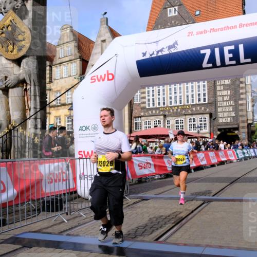 13.09.2026 - 21. swb-Marathon Bremen Tim E. http://msf.ph/oto/10343386 13.09.2026 11:13:28 Ziel 10804, 10893, 11048, 11357, 11627, 12060, 12393, 12418 meine-sportfotos.de