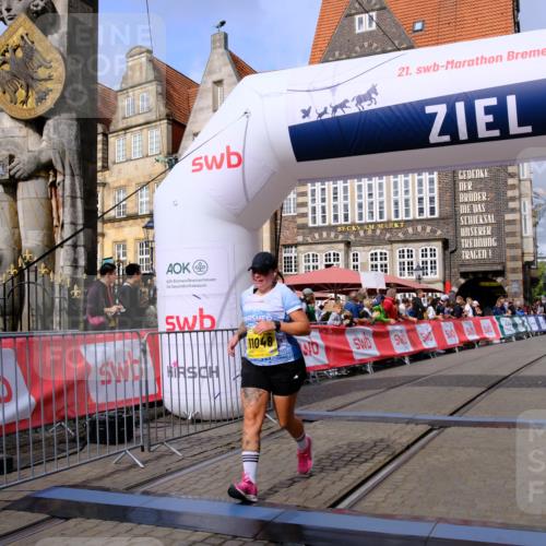 13.09.2026 - 21. swb-Marathon Bremen Tim E. http://msf.ph/oto/10343406 13.09.2026 11:13:29 Ziel 10804, 10893, 11048, 11357, 11627, 12060, 12393, 12418 meine-sportfotos.de