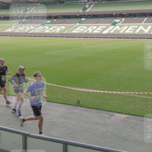 13.09.2026 - 21. swb-Marathon Bremen Michael Burmester http://msf.ph/oto/10343413 13.09.2026 13:27:58 Laufen im Stadion 111, 186, 220, 357, 364, 390, 478, 597, 726, 829, 833, 888, 925, 1079, 1220, 1298, 1325, 1412, 1496, 1608, 1700, 1741, 1769, 1958, 1961, 1984, 2236, 2273, 2309, 2365, 2388, 2404, 2428, 2472, 2502, 2507, 2542, 2574, 2582, 2593, 2725, 2743, 2748, 2875, 2876, 2923, 2965, 3045, 3050, 3061, 3073, 3084, 3154, 3184, 3219, 3540, 3589, 3592, 3694, 3756, 3826, 3853, 3885, 3907, 3978, 4108, 4238, 4457, 4660 meine-sportfotos.de