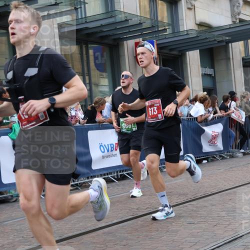 13.09.2026 - 21. swb-Marathon Bremen Strokosch-Dieckow http://msf.ph/oto/10343438 13.09.2026 13:28:49 Ziel 303, 394, 430, 565, 596, 651, 687, 722, 725, 745, 936, 1014, 1274, 1545, 1688, 1823, 2023, 2070, 2223, 2378, 2851, 2867, 3419, 3665, 3796, 3912, 3938, 4590, 5036, 5225, 5865, 6030, 6099, 6937, 6955, 7149, 7361, 7860, 8984, 8985, 9249, 9661, 10128, 613, 722, 1239, 1914, 2276, 2764, 2851, 2891, 3028, 3348, 3419, 3444, 3665, 4102, 4564, 5267, 6914, 6957, 7263, 7527, 8483, 8938, 9176, 13012 meine-sportfotos.de