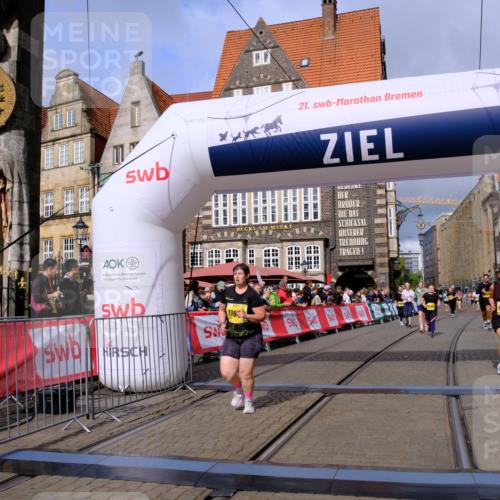 13.09.2026 - 21. swb-Marathon Bremen Tim E. http://msf.ph/oto/10343458 13.09.2026 11:13:41 Ziel 10484, 10545, 10883, 11392, 11670, 11954, 12280, 12460, 12521 meine-sportfotos.de