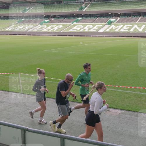 13.09.2026 - 21. swb-Marathon Bremen Michael Burmester http://msf.ph/oto/10343479 13.09.2026 13:28:08 Laufen im Stadion 111, 186, 220, 357, 364, 478, 597, 726, 829, 888, 925, 1079, 1220, 1298, 1325, 1412, 1496, 1608, 1700, 1741, 1769, 1777, 1958, 1961, 1984, 2236, 2309, 2365, 2388, 2404, 2472, 2502, 2507, 2542, 2574, 2582, 2593, 2725, 2743, 2748, 2868, 2875, 2876, 2923, 2991, 3045, 3050, 3061, 3073, 3154, 3184, 3219, 3540, 3589, 3592, 3595, 3678, 3694, 3756, 3798, 3826, 3853, 3885, 3907, 3978, 3987, 4108, 4238, 4457, 4660 meine-sportfotos.de