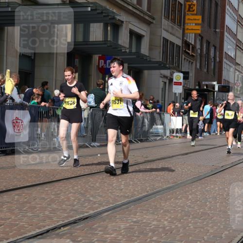 13.09.2026 - 21. swb-Marathon Bremen Strokosch-Dieckow http://msf.ph/oto/10343540 13.09.2026 11:08:47 Ziel 10217, 10314, 10321, 10455, 10570, 10599, 10630, 10686, 10983, 11011, 11053, 11074, 11091, 11138, 11304, 11434, 11531, 11578, 11764, 11812, 11905, 11987, 12155, 12192, 12337, 12353, 12438, 12554, 10229, 10399, 10469, 10609, 11065, 11358, 11421, 11434, 11560, 11561, 11678, 11710, 11718, 11834, 11888, 11968, 12162, 12256, 12353, 12410, 12516, 12517 meine-sportfotos.de