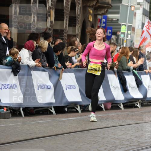 13.09.2026 - 21. swb-Marathon Bremen Strokosch-Dieckow http://msf.ph/oto/10343610 13.09.2026 10:52:00 Ziel 10162, 10183, 10281, 10334, 10348, 10467, 10641, 11145, 11273, 11542, 11685, 11733, 11777, 11787, 12329, 13631, 10588, 11371, 11487, 11877, 13578 meine-sportfotos.de