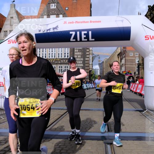 13.09.2026 - 21. swb-Marathon Bremen Tim E. http://msf.ph/oto/10343721 13.09.2026 11:13:51 Ziel 10484, 10545, 10766, 10883, 10889, 11084, 11392, 11670, 11954, 11999, 12010, 12280, 12460, 12521 meine-sportfotos.de