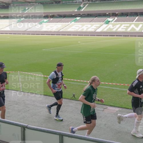 13.09.2026 - 21. swb-Marathon Bremen Michael Burmester http://msf.ph/oto/10343790 13.09.2026 13:28:50 Laufen im Stadion 111, 220, 357, 422, 476, 478, 597, 685, 726, 729, 754, 829, 888, 925, 986, 1079, 1217, 1220, 1270, 1298, 1325, 1384, 1496, 1615, 1741, 1769, 1777, 1958, 1984, 2236, 2326, 2365, 2436, 2472, 2502, 2546, 2574, 2593, 2740, 2743, 2862, 2868, 2876, 2924, 2991, 3020, 3061, 3129, 3154, 3219, 3238, 3274, 3321, 3361, 3563, 3589, 3594, 3595, 3605, 3678, 3694, 3755, 3758, 3798, 3826, 3853, 3885, 3907, 3953, 3965, 3971, 3978, 3987, 4011, 4108, 4238, 4457, 4660 meine-sportfotos.de