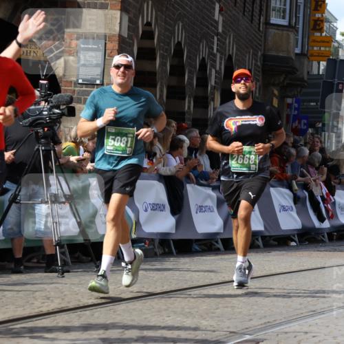 13.09.2026 - 21. swb-Marathon Bremen Strokosch-Dieckow http://msf.ph/oto/10343820 13.09.2026 13:27:31 Ziel 242, 1493, 1494, 2454, 3273, 3385, 4121, 4397, 4558, 4563, 6071, 6288, 6776, 7072, 7849, 8219, 9159, 9343, 9511, 9760, 9854, 9878, 10112, 10113, 13147, 323, 440, 857, 1006, 1932, 2668, 2686, 3013, 3460, 3521, 3970, 4421, 4496, 4593, 5081, 5557, 6067, 7138, 7358, 8351, 9494, 9727, 13198 meine-sportfotos.de