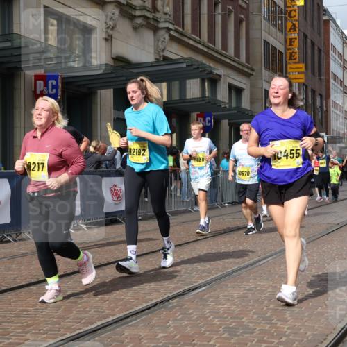 13.09.2026 - 21. swb-Marathon Bremen Strokosch-Dieckow http://msf.ph/oto/10343854 13.09.2026 11:08:55 Ziel 10314, 10321, 10455, 10556, 10570, 10630, 10664, 10686, 10694, 10769, 10823, 10983, 11011, 11091, 11138, 11304, 11531, 11578, 11764, 11882, 11883, 11905, 11914, 11915, 11987, 11995, 12155, 12192, 12322, 12337, 12491, 12554, 13607, 10217, 10399, 10455, 10469, 10599, 10609, 11053, 11074, 11358, 11421, 11434, 11531, 11710, 11718, 11812, 11834, 11905, 12162, 12256, 12353, 12438, 12517 meine-sportfotos.de