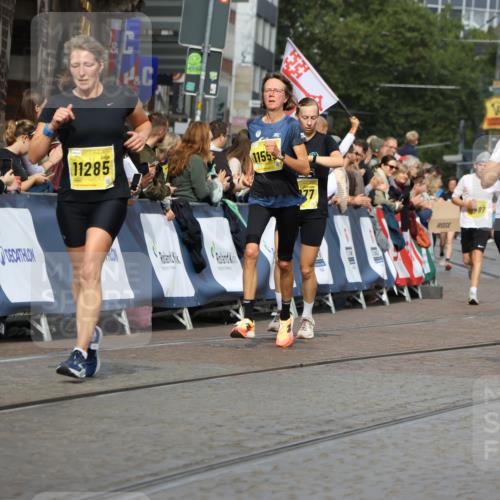 13.09.2026 - 21. swb-Marathon Bremen Strokosch-Dieckow http://msf.ph/oto/10343905 13.09.2026 10:52:05 Ziel 10162, 10183, 10281, 10348, 10467, 10641, 11273, 11542, 11685, 11733, 11777, 11784, 11962, 12329, 12349, 11371, 11610, 12319, 13578 meine-sportfotos.de
