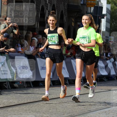 13.09.2026 - 21. swb-Marathon Bremen Strokosch-Dieckow http://msf.ph/oto/10343924 13.09.2026 13:27:33 Ziel 242, 1493, 1494, 2454, 3273, 3385, 3496, 4121, 4397, 4558, 4563, 6071, 6288, 6776, 7072, 7849, 8219, 9159, 9343, 9760, 9878, 10112, 10113, 13147, 440, 857, 1932, 2686, 3013, 3460, 3970, 4421, 4496, 4593, 4744, 5081, 5557, 6067, 7042, 7138, 7358, 8351, 9494, 9727, 13198 meine-sportfotos.de