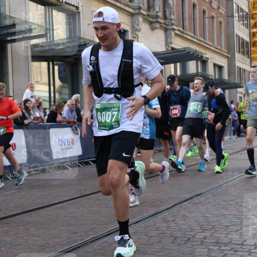 13.09.2026 - 21. swb-Marathon Bremen Strokosch-Dieckow http://msf.ph/oto/10343964 13.09.2026 13:29:07 Ziel 132, 303, 596, 651, 1083, 1243, 1365, 1387, 1545, 1823, 2023, 2076, 2301, 2742, 2867, 2957, 3030, 3258, 3721, 3796, 3846, 3912, 4541, 5036, 5244, 5599, 6030, 6103, 6384, 6499, 6690, 6930, 7013, 7149, 7361, 7426, 7631, 7649, 7860, 8007, 8009, 8066, 8099, 8277, 8338, 8675, 8831, 9249, 9889, 10128, 394, 430, 565, 687, 722, 725, 745, 936, 1014, 1274, 1688, 2070, 2223, 2276, 2378, 2851, 2891, 3419, 3444, 3665, 3938, 4590, 5225, 5267 meine-sportfotos.de