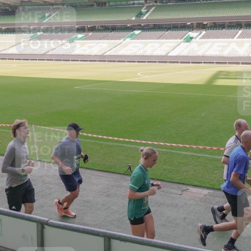 13.09.2026 - 21. swb-Marathon Bremen Michael Burmester http://msf.ph/oto/10343972 13.09.2026 13:29:08 Laufen im Stadion 111, 171, 220, 422, 476, 478, 685, 726, 729, 754, 829, 888, 925, 986, 1079, 1217, 1220, 1242, 1270, 1298, 1325, 1384, 1496, 1615, 1633, 1634, 1741, 1777, 1886, 1958, 1984, 2238, 2263, 2326, 2365, 2436, 2449, 2472, 2502, 2546, 2574, 2593, 2740, 2743, 2830, 2862, 2868, 2924, 2991, 3020, 3053, 3061, 3129, 3154, 3238, 3274, 3286, 3321, 3361, 3563, 3589, 3594, 3595, 3605, 3678, 3694, 3755, 3758, 3798, 3826, 3853, 3898, 3953, 3965, 3971, 3987, 4011, 4108, 4238, 4457, 4660 meine-sportfotos.de