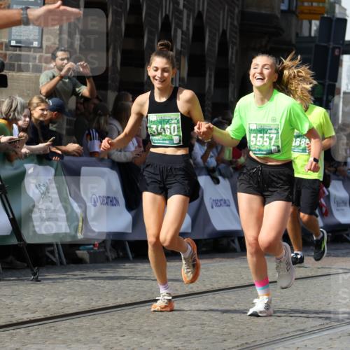 13.09.2026 - 21. swb-Marathon Bremen Strokosch-Dieckow http://msf.ph/oto/10344024 13.09.2026 13:27:33 Ziel 242, 1493, 1494, 2454, 3273, 3385, 3496, 4121, 4397, 4558, 4563, 6071, 6288, 6776, 7072, 7849, 8219, 9159, 9343, 9760, 9878, 10112, 10113, 13147, 440, 857, 1932, 2686, 3013, 3460, 3970, 4421, 4496, 4593, 4744, 5081, 5557, 6067, 7042, 7138, 7358, 8351, 9494, 9727, 13198 meine-sportfotos.de