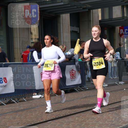 13.09.2026 - 21. swb-Marathon Bremen Strokosch-Dieckow http://msf.ph/oto/10344042 13.09.2026 11:08:58 Ziel 10314, 10321, 10556, 10570, 10630, 10664, 10686, 10694, 10769, 10823, 10981, 10983, 11091, 11138, 11225, 11304, 11578, 11764, 11882, 11883, 11914, 11915, 11987, 11995, 12155, 12192, 12322, 12337, 12491, 12554, 13607, 10217, 10399, 10455, 10469, 10599, 10609, 11011, 11053, 11074, 11358, 11421, 11434, 11531, 11710, 11718, 11812, 11834, 11905, 12192, 12256, 12353, 12438, 12517 meine-sportfotos.de