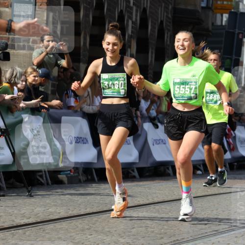 13.09.2026 - 21. swb-Marathon Bremen Strokosch-Dieckow http://msf.ph/oto/10344063 13.09.2026 13:27:34 Ziel 242, 1493, 1494, 2454, 3273, 3385, 3496, 4121, 4397, 4558, 4563, 6071, 6288, 6776, 7072, 7849, 8219, 9159, 9343, 9760, 9878, 10112, 10113, 13147, 440, 534, 762, 857, 1932, 2686, 3013, 3135, 3460, 3970, 4421, 4496, 4593, 4744, 5557, 6067, 7042, 7138, 7358, 8351, 9494, 9727, 13198 meine-sportfotos.de
