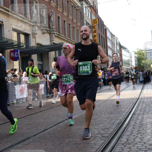 13.09.2026 - 21. swb-Marathon Bremen Strokosch-Dieckow http://msf.ph/oto/10344116 13.09.2026 13:29:10 Ziel 132, 303, 596, 651, 1083, 1243, 1365, 1387, 1545, 1581, 1823, 2076, 2301, 2742, 2867, 2957, 3030, 3258, 3721, 3796, 3846, 3912, 4541, 4576, 5244, 5599, 6006, 6030, 6103, 6384, 6499, 6690, 6930, 7013, 7384, 7426, 7631, 7649, 7860, 8007, 8009, 8066, 8099, 8277, 8338, 8481, 8594, 8675, 8831, 9249, 9889, 10013, 10128, 13031, 394, 430, 565, 687, 722, 725, 745, 936, 1014, 1274, 1688, 2023, 2070, 2223, 2378, 2851, 3419, 3665, 3796, 3938, 4590, 5036, 5225, 5267 meine-sportfotos.de