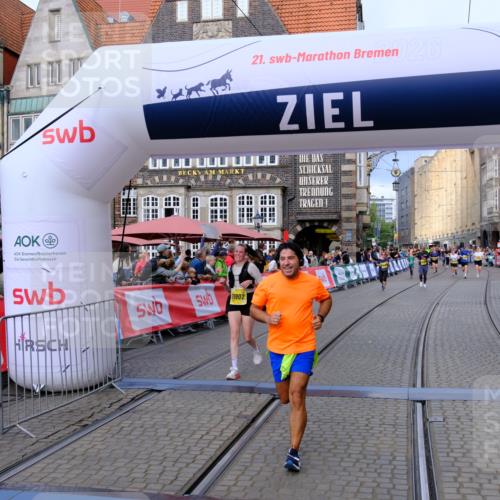 13.09.2026 - 21. swb-Marathon Bremen Tim E. http://msf.ph/oto/10344121 13.09.2026 11:14:20 Ziel 10491, 10799, 10880, 11027, 11233, 11535, 11902 meine-sportfotos.de