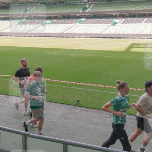 13.09.2026 - 21. swb-Marathon Bremen Michael Burmester http://msf.ph/oto/10344183 13.09.2026 13:29:30 Laufen im Stadion 171, 220, 297, 405, 422, 476, 685, 729, 754, 767, 986, 1079, 1217, 1220, 1242, 1270, 1298, 1325, 1384, 1615, 1633, 1634, 1741, 1777, 1810, 1811, 1886, 1983, 2238, 2263, 2326, 2365, 2436, 2449, 2472, 2546, 2574, 2593, 2615, 2738, 2740, 2743, 2830, 2862, 2868, 2924, 2991, 3020, 3053, 3061, 3129, 3154, 3227, 3238, 3274, 3286, 3321, 3361, 3563, 3589, 3594, 3595, 3605, 3678, 3694, 3755, 3758, 3798, 3826, 3853, 3898, 3929, 3953, 3965, 3971, 3987, 4011, 4056, 4108, 4238 meine-sportfotos.de