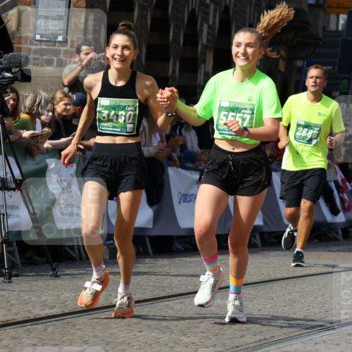13.09.2026 - 21. swb-Marathon Bremen Strokosch-Dieckow http://msf.ph/oto/10344228 13.09.2026 13:27:34 Ziel 242, 1493, 1494, 2454, 3273, 3385, 3496, 4121, 4397, 4558, 4563, 6071, 6288, 6776, 7072, 7849, 8219, 9159, 9343, 9760, 9878, 10112, 10113, 13147, 440, 534, 762, 857, 1932, 2686, 3013, 3135, 3460, 3970, 4421, 4496, 4593, 4744, 5557, 6067, 7042, 7138, 7358, 8351, 9494, 9727, 13198 meine-sportfotos.de