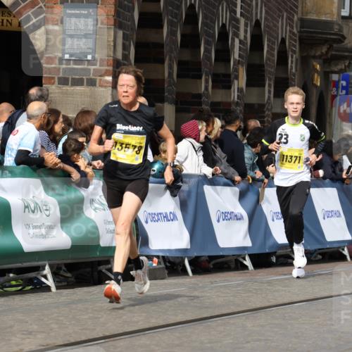 13.09.2026 - 21. swb-Marathon Bremen Strokosch-Dieckow http://msf.ph/oto/10344282 13.09.2026 10:52:23 Ziel 10218, 10588, 11277, 11285, 11376, 11487, 11555, 11784, 11869, 11877, 11962, 12349, 10761, 10812, 10906, 10958, 11109, 11350, 11604, 11605, 11669, 12361, 12439, 12533 meine-sportfotos.de