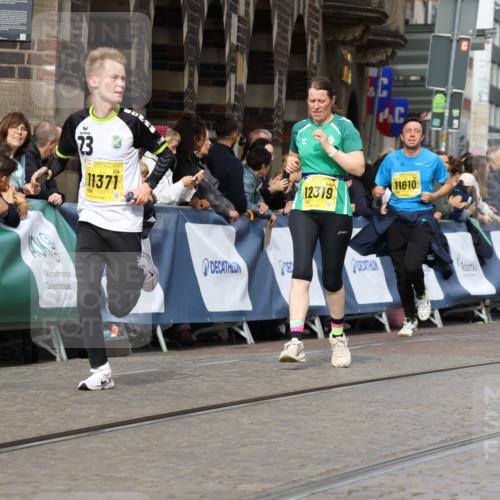 13.09.2026 - 21. swb-Marathon Bremen Strokosch-Dieckow http://msf.ph/oto/10344356 13.09.2026 10:52:24 Ziel 10218, 10588, 11277, 11285, 11376, 11487, 11555, 11869, 11877, 11962, 12349, 13578, 10761, 10812, 10906, 10958, 11109, 11350, 11604, 11605, 11669, 12361, 12439, 12533 meine-sportfotos.de