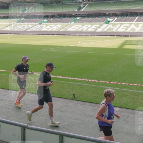 13.09.2026 - 21. swb-Marathon Bremen Michael Burmester http://msf.ph/oto/10344379 13.09.2026 13:29:52 Laufen im Stadion 171, 220, 297, 405, 422, 476, 685, 729, 754, 767, 986, 1079, 1217, 1242, 1270, 1298, 1325, 1384, 1615, 1633, 1634, 1741, 1777, 1810, 1811, 1886, 1983, 2238, 2242, 2249, 2263, 2326, 2365, 2436, 2449, 2472, 2546, 2593, 2615, 2738, 2740, 2743, 2830, 2862, 2868, 2869, 2871, 2918, 2924, 2991, 2994, 3020, 3053, 3129, 3154, 3227, 3238, 3274, 3286, 3321, 3361, 3563, 3594, 3595, 3605, 3678, 3694, 3755, 3758, 3798, 3853, 3876, 3898, 3929, 3953, 3965, 3971, 3987, 4011, 4056 meine-sportfotos.de