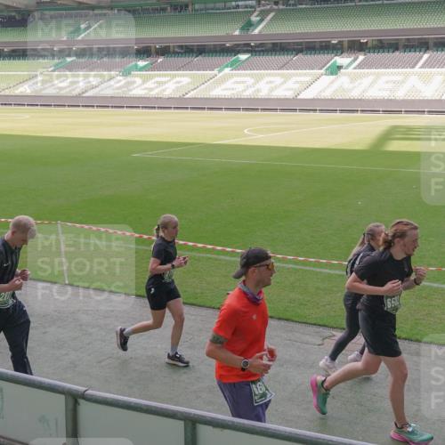 13.09.2026 - 21. swb-Marathon Bremen Michael Burmester http://msf.ph/oto/10344488 13.09.2026 13:30:01 Laufen im Stadion 171, 220, 297, 405, 422, 476, 639, 685, 729, 754, 767, 806, 986, 1079, 1217, 1242, 1270, 1384, 1615, 1633, 1634, 1777, 1810, 1811, 1886, 1983, 2216, 2238, 2242, 2249, 2263, 2326, 2365, 2436, 2449, 2546, 2593, 2615, 2637, 2719, 2738, 2740, 2830, 2862, 2868, 2869, 2871, 2918, 2924, 2991, 2994, 3020, 3053, 3101, 3129, 3227, 3238, 3274, 3286, 3321, 3361, 3563, 3594, 3595, 3605, 3678, 3755, 3758, 3798, 3876, 3898, 3929, 3953, 3965, 3971, 3987, 4011, 4056 meine-sportfotos.de