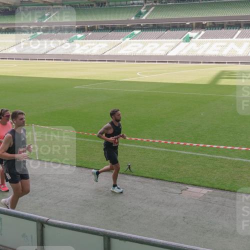 13.09.2026 - 21. swb-Marathon Bremen Michael Burmester http://msf.ph/oto/10344774 13.09.2026 13:30:32 Laufen im Stadion 122, 171, 224, 295, 297, 405, 422, 476, 639, 754, 767, 806, 840, 1114, 1217, 1242, 1270, 1314, 1529, 1615, 1633, 1634, 1775, 1810, 1811, 1886, 1983, 2216, 2238, 2242, 2249, 2263, 2326, 2368, 2372, 2436, 2449, 2546, 2615, 2629, 2637, 2643, 2677, 2719, 2738, 2740, 2830, 2869, 2871, 2877, 2918, 2952, 2994, 3020, 3053, 3094, 3101, 3129, 3227, 3274, 3286, 3361, 3401, 3563, 3605, 3723, 3758, 3873, 3876, 3898, 3918, 3929, 3965, 3971, 4011, 4056, 357 meine-sportfotos.de
