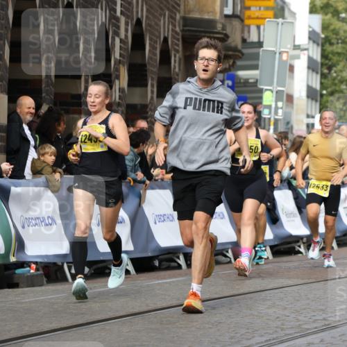 13.09.2026 - 21. swb-Marathon Bremen Strokosch-Dieckow http://msf.ph/oto/10344775 13.09.2026 10:52:39 Ziel 10761, 10958, 11371, 11604, 11605, 11610, 11669, 12319, 13578, 10193, 10304, 10339, 10652, 10734, 10827, 11002, 11038, 11144, 11362, 11597, 12019, 12338, 12399 meine-sportfotos.de