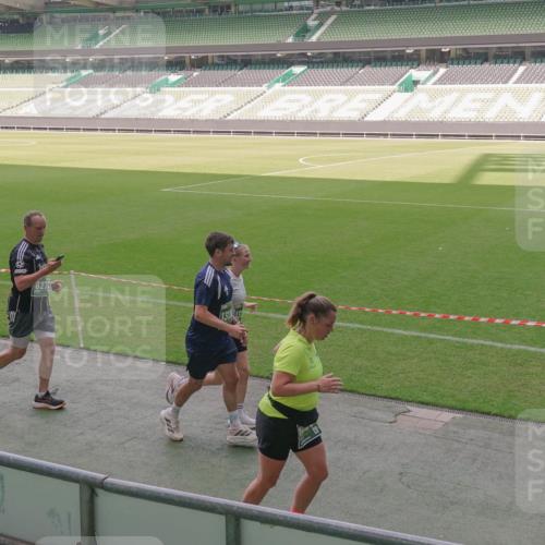13.09.2026 - 21. swb-Marathon Bremen Michael Burmester http://msf.ph/oto/10344810 13.09.2026 13:30:35 Laufen im Stadion 122, 171, 224, 295, 297, 405, 476, 639, 754, 767, 806, 840, 1114, 1217, 1242, 1270, 1314, 1329, 1529, 1633, 1634, 1775, 1810, 1811, 1886, 1983, 2216, 2238, 2242, 2249, 2263, 2368, 2372, 2436, 2449, 2546, 2615, 2629, 2637, 2643, 2677, 2719, 2738, 2740, 2830, 2869, 2871, 2877, 2918, 2952, 2994, 3038, 3053, 3094, 3101, 3129, 3227, 3274, 3286, 3401, 3426, 3563, 3605, 3723, 3758, 3873, 3876, 3898, 3918, 3929, 3965, 3971, 4011, 4056, 357 meine-sportfotos.de