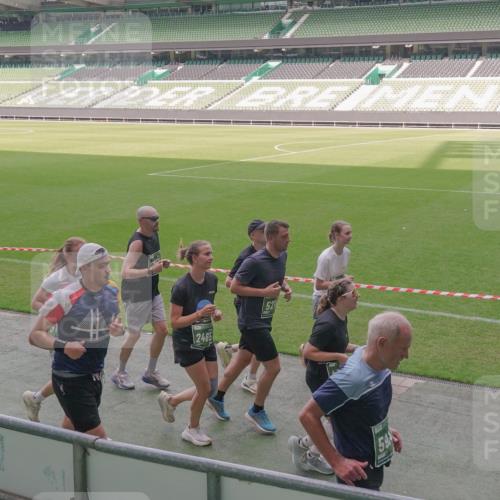 13.09.2026 - 21. swb-Marathon Bremen Michael Burmester http://msf.ph/oto/10344982 13.09.2026 13:30:56 Laufen im Stadion 122, 171, 224, 295, 297, 405, 487, 639, 767, 806, 840, 965, 1114, 1142, 1217, 1242, 1270, 1310, 1314, 1329, 1529, 1633, 1634, 1775, 1810, 1811, 1886, 1892, 1904, 1983, 2216, 2238, 2242, 2249, 2263, 2368, 2372, 2449, 2546, 2615, 2629, 2637, 2643, 2677, 2719, 2726, 2738, 2830, 2869, 2871, 2877, 2918, 2952, 2994, 3038, 3053, 3094, 3101, 3140, 3223, 3227, 3286, 3401, 3426, 3563, 3723, 3736, 3873, 3876, 3898, 3918, 3929, 3944, 4056, 357 meine-sportfotos.de