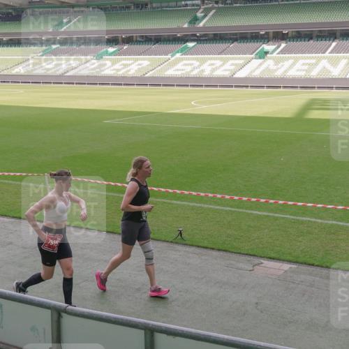 13.09.2026 - 21. swb-Marathon Bremen Michael Burmester http://msf.ph/oto/10344994 13.09.2026 13:30:59 Laufen im Stadion 122, 171, 224, 295, 297, 405, 487, 639, 767, 806, 840, 965, 1114, 1142, 1217, 1242, 1270, 1310, 1314, 1329, 1529, 1633, 1634, 1775, 1810, 1811, 1869, 1886, 1892, 1904, 1983, 2216, 2238, 2242, 2249, 2263, 2368, 2372, 2449, 2546, 2615, 2629, 2637, 2643, 2677, 2719, 2726, 2738, 2830, 2869, 2871, 2877, 2918, 2952, 2994, 3038, 3053, 3094, 3101, 3140, 3223, 3227, 3286, 3401, 3426, 3563, 3723, 3736, 3873, 3876, 3898, 3918, 3929, 3944, 4056, 357 meine-sportfotos.de
