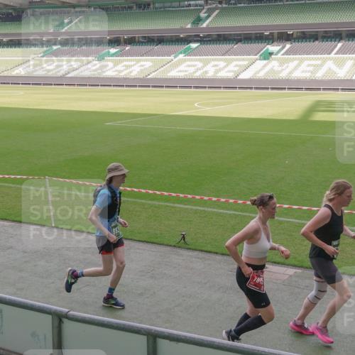 13.09.2026 - 21. swb-Marathon Bremen Michael Burmester http://msf.ph/oto/10345004 13.09.2026 13:31:00 Laufen im Stadion 122, 171, 224, 295, 297, 405, 487, 639, 767, 806, 840, 965, 1114, 1142, 1217, 1242, 1270, 1310, 1314, 1329, 1529, 1633, 1634, 1775, 1810, 1811, 1869, 1886, 1892, 1904, 1983, 2216, 2238, 2242, 2249, 2263, 2368, 2372, 2449, 2546, 2615, 2629, 2637, 2643, 2677, 2719, 2726, 2738, 2830, 2869, 2871, 2877, 2918, 2952, 2994, 3038, 3053, 3094, 3101, 3140, 3223, 3227, 3286, 3401, 3426, 3563, 3723, 3736, 3873, 3876, 3898, 3918, 3929, 3944, 4056, 357 meine-sportfotos.de
