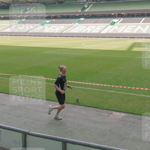 13.09.2026 - 21. swb-Marathon Bremen Michael Burmester http://msf.ph/oto/10345059 13.09.2026 13:31:10 Laufen im Stadion 122, 224, 295, 297, 405, 487, 639, 767, 806, 840, 965, 1114, 1142, 1242, 1310, 1314, 1326, 1329, 1529, 1633, 1634, 1775, 1801, 1810, 1811, 1869, 1886, 1892, 1904, 1983, 2216, 2242, 2249, 2263, 2344, 2368, 2372, 2449, 2615, 2629, 2637, 2643, 2677, 2719, 2726, 2738, 2869, 2871, 2877, 2918, 2945, 2952, 2994, 3038, 3094, 3101, 3140, 3223, 3227, 3286, 3379, 3401, 3426, 3572, 3644, 3723, 3736, 3873, 3876, 3918, 3929, 3944, 4056, 357 meine-sportfotos.de