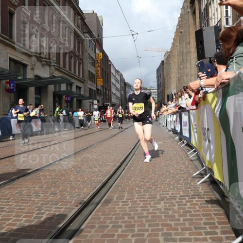 13.09.2026 - 21. swb-Marathon Bremen Strokosch-Dieckow http://msf.ph/oto/10345080 13.09.2026 11:09:21 Ziel 10234, 10386, 10417, 10424, 10645, 10696, 10712, 10737, 10785, 10981, 10990, 10991, 11192, 11225, 11937, 12409, 12449, 12474, 12532, 10314, 10321, 10556, 10570, 10630, 10664, 10686, 10694, 10769, 10823, 10981, 10983, 11011, 11091, 11138, 11225, 11304, 11578, 11764, 11882, 11883, 11914, 11915, 11987, 11995, 12155, 12192, 12322, 12337, 12491, 12554, 13607 meine-sportfotos.de