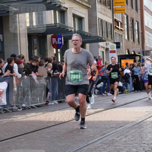 13.09.2026 - 21. swb-Marathon Bremen Strokosch-Dieckow http://msf.ph/oto/10345185 13.09.2026 13:29:37 Ziel 109, 124, 454, 716, 1073, 1173, 1205, 1308, 1611, 1653, 1759, 1780, 1848, 1861, 2126, 2289, 3190, 3320, 3618, 3667, 3908, 4115, 4524, 4575, 5039, 5198, 5348, 5631, 6127, 6225, 6720, 6725, 6992, 6994, 7079, 7093, 8110, 8267, 8470, 8612, 8771, 8899, 9049, 9104, 9125, 9534, 9747, 132, 303, 596, 651, 1083, 1243, 1365, 1387, 1581, 1823, 2076, 2301, 2742, 2957, 3030, 3258, 3721, 3846, 3912, 4541, 4576, 5244, 5599, 6006, 6103, 6384, 6499, 6690, 7884, 8481 meine-sportfotos.de