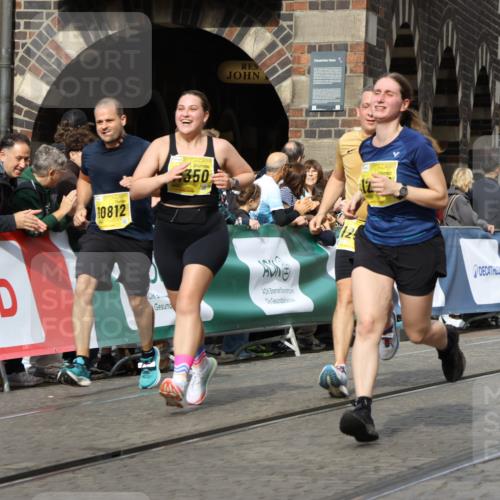 13.09.2026 - 21. swb-Marathon Bremen Strokosch-Dieckow http://msf.ph/oto/10345198 13.09.2026 10:52:42 Ziel 10761, 10958, 11371, 11604, 11605, 11610, 11669, 12319, 12361, 12439, 13578, 10304, 10734, 10827, 10863, 11038, 11386, 11597, 11766, 12019, 12338 meine-sportfotos.de