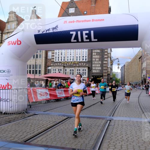 13.09.2026 - 21. swb-Marathon Bremen Tim E. http://msf.ph/oto/10345208 13.09.2026 11:15:18 Ziel 10271, 10325, 10557, 10605, 10752, 10776, 11085, 11288, 11645, 11673, 11694, 11810, 11876, 11974, 11990, 12110, 12191, 12193, 12333 meine-sportfotos.de