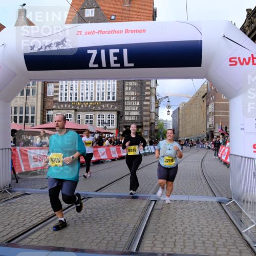 13.09.2026 - 21. swb-Marathon Bremen Tim E. http://msf.ph/oto/10345255 13.09.2026 11:15:20 Ziel 10271, 10325, 10605, 10752, 10776, 11085, 11645, 11673, 11694, 11810, 11974, 11990, 12110, 12333 meine-sportfotos.de